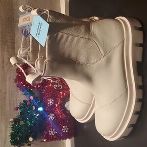 Tom's Rowan Chelsea Boots